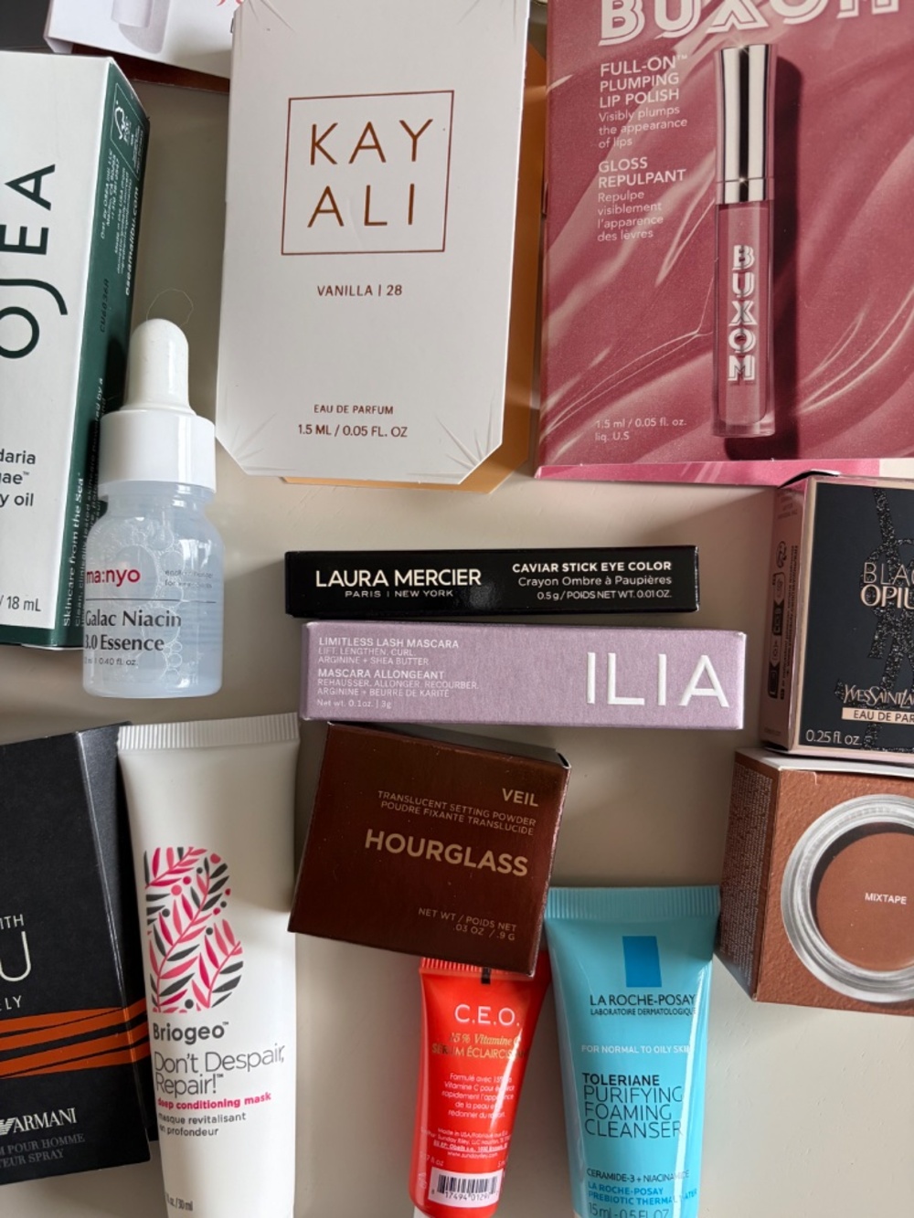 Ulta Beauty NEW make up bag including 19 minis/samples - Picture 6 of 6